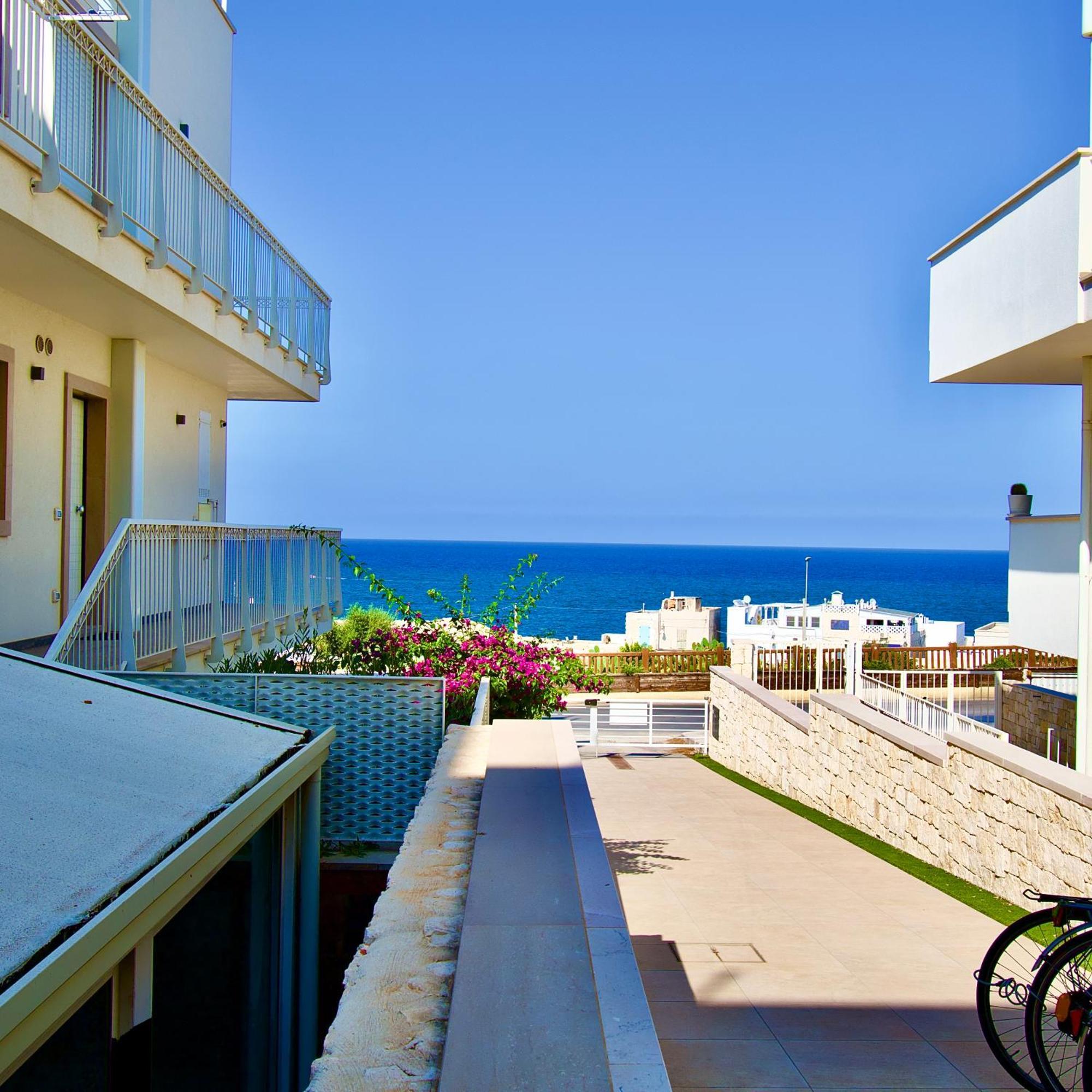 Orange Dream Hotel Polignano a Mare Buitenkant foto